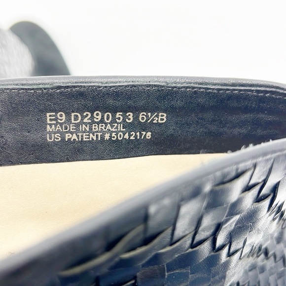 Cole Haan Black Suede Woven Ankle Boots Booties Basket Weave size 6.5 NWT - Picture 10 of 11